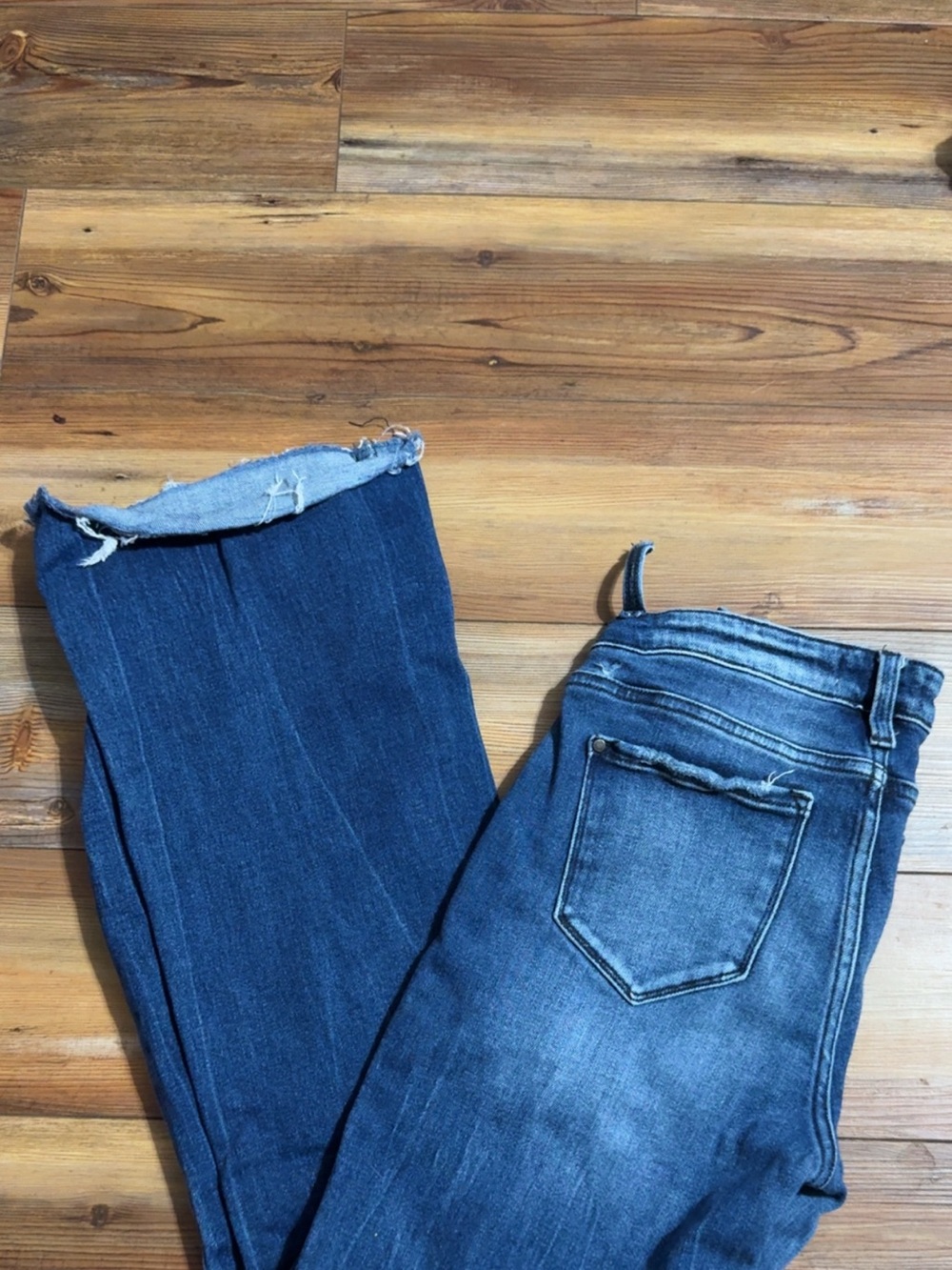 Petra Fashions Women's Dark Blue Skinny Jeans
